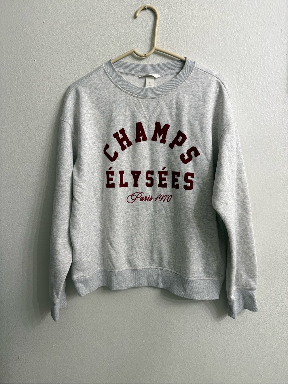 H&MChamps Élysées Grey Graphic Sweatshirt - Unbranded